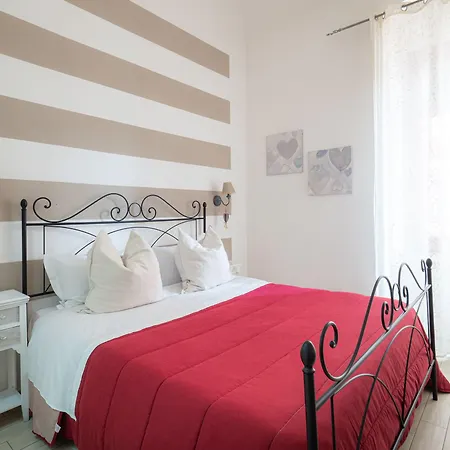 Guest house Lunamar 2*
