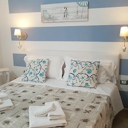 Guest house Lunamar 2*
