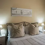 Lunamar Guest house
