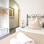 Guest house Lunamar 4*