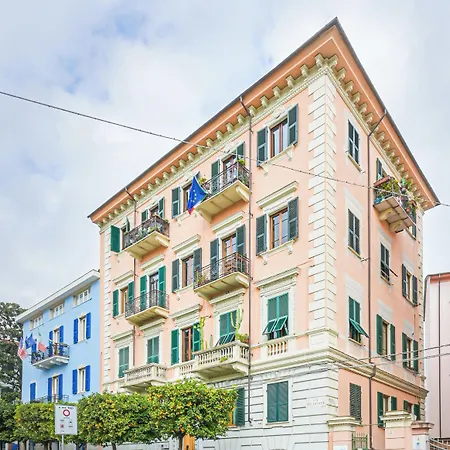 Casa de hóspedes Lunamar 4*
